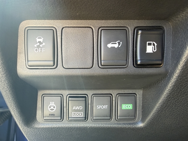 2018 Nissan Rogue SV - Photo 17