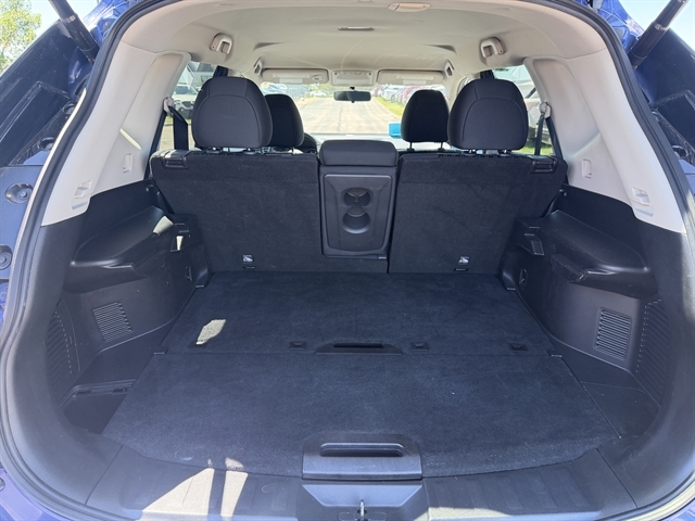 2018 Nissan Rogue SV - Photo 20