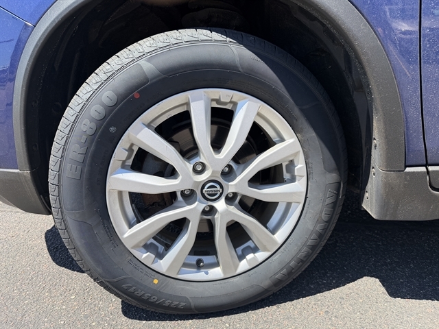 2018 Nissan Rogue SV - Photo 21