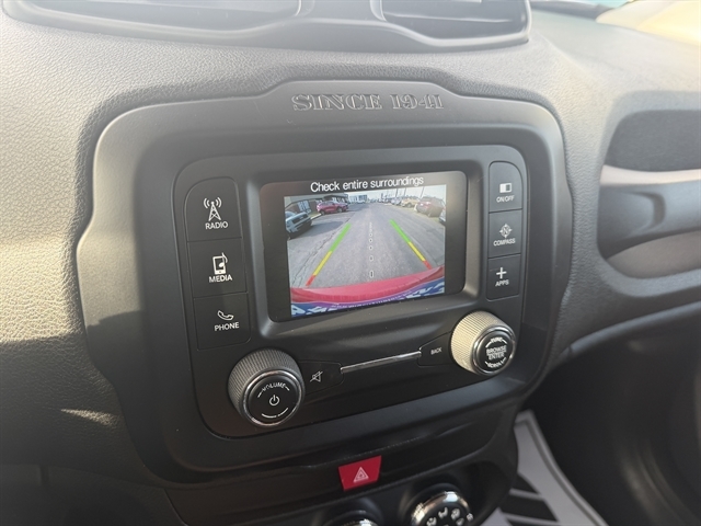 2016 Jeep Renegade Trailhawk - Photo 13