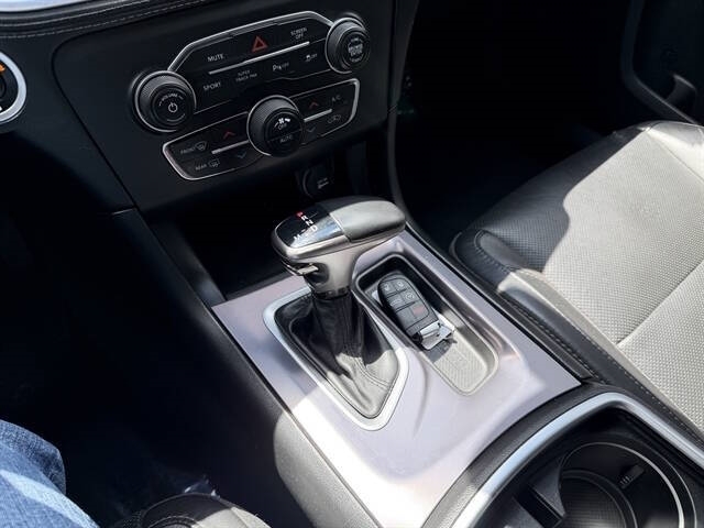 2020 Dodge Charger SXT - Photo 13