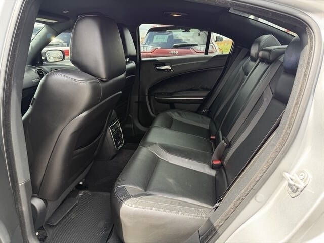 2020 Dodge Charger SXT - Photo 18