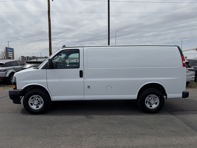 2021 Chevrolet Express 2500 Work Van HD's photo
