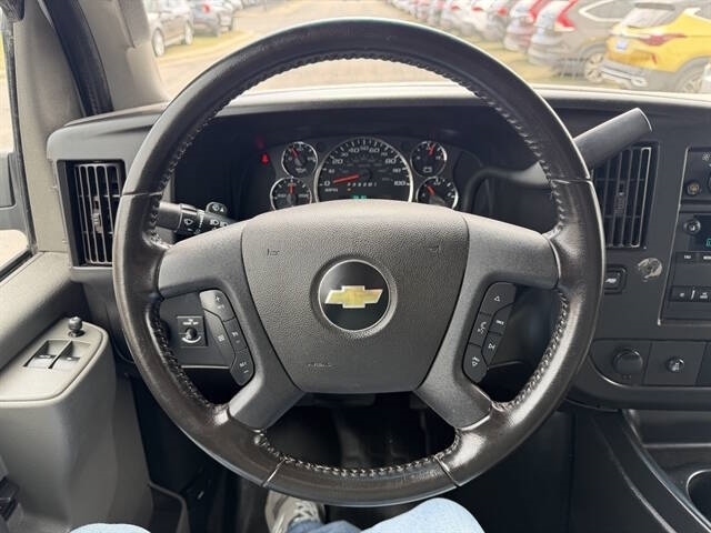 2021 Chevrolet Express Cargo Work Van - Photo 15