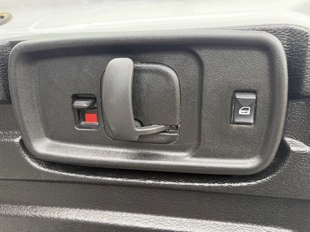 2021 Chevrolet Express Cargo Work Van - Photo 21
