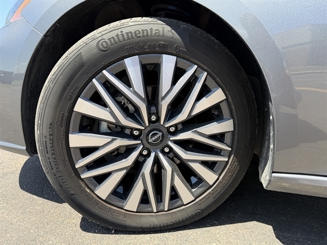 2024 Nissan Altima SV - Photo 18