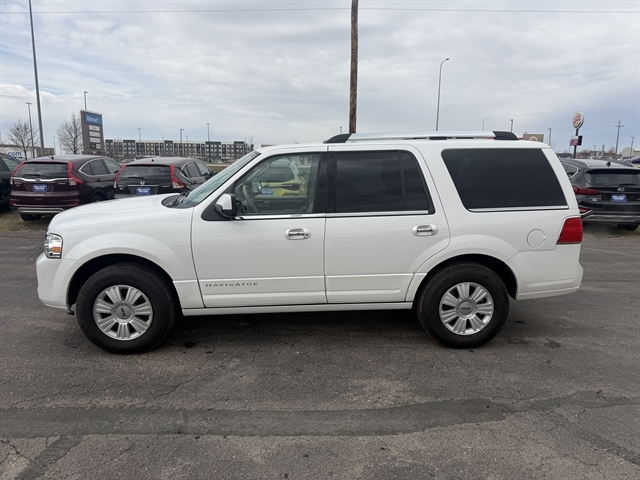 2011 Lincoln Navigator 4x4's photo
