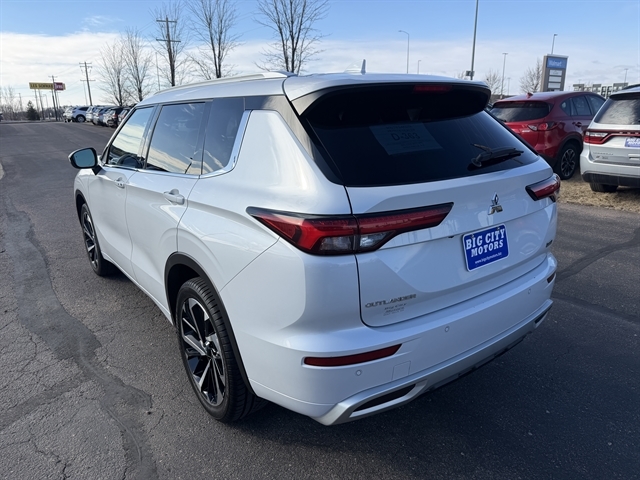 2022 Mitsubishi Outlander SEL Special Edition S-AWC's photo