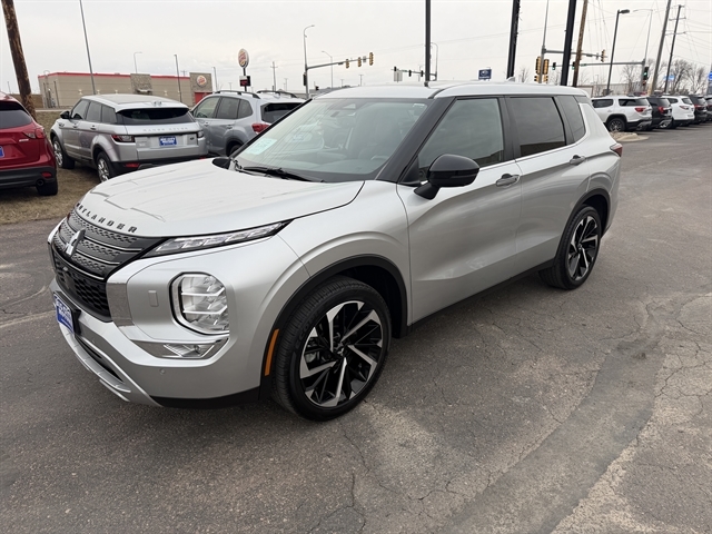 2024 Mitsubishi Outlander