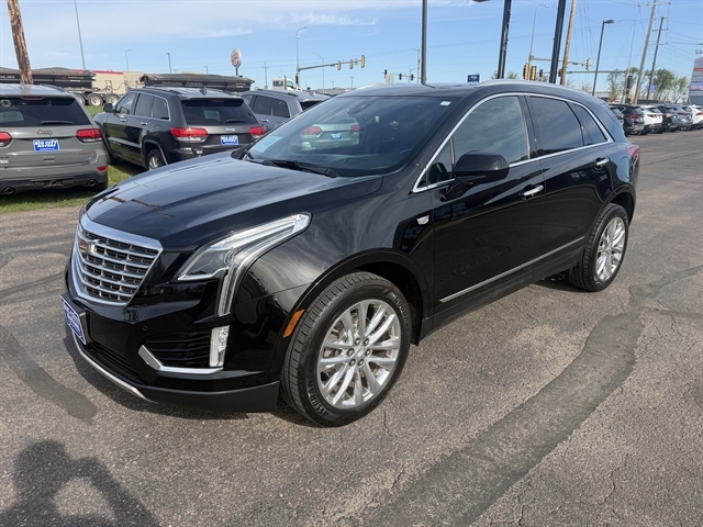 2017 Cadillac XT5 AWD Platinum's photo