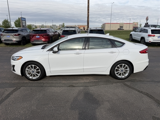 2019 Ford Fusion SE FWD's photo