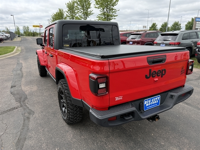 2024 Jeep Gladiator Willys's photo