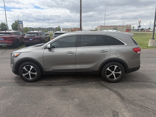 2017 Kia Sorento's photo