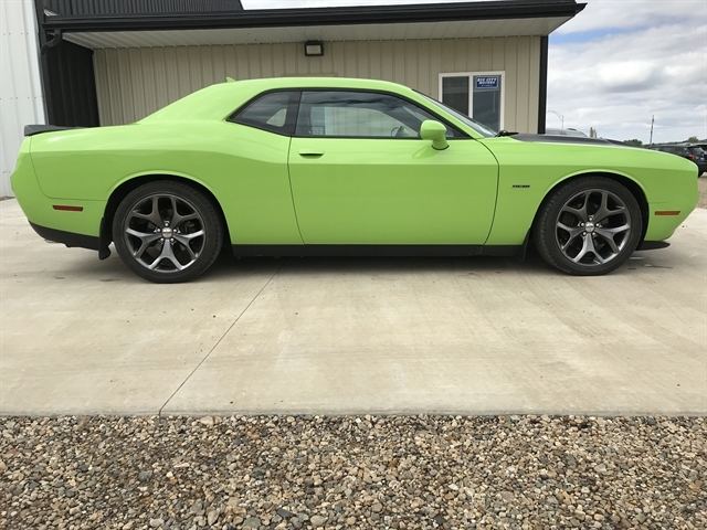 2015 Dodge Challenger R/T Plus's photo