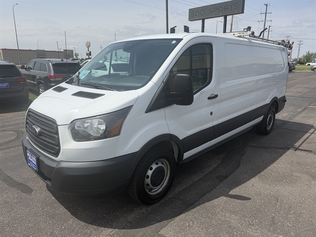 2017 Ford Transit's photo
