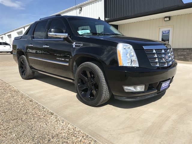 2013 Cadillac Escalade EXT AWD Premium's photo