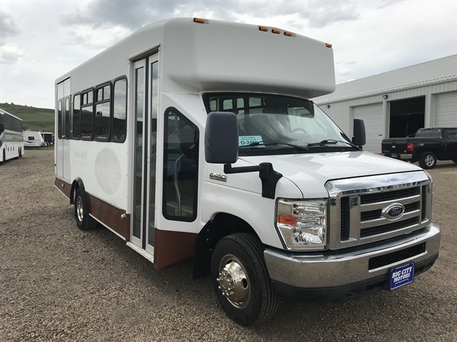 2012 Ford E-Series's photo