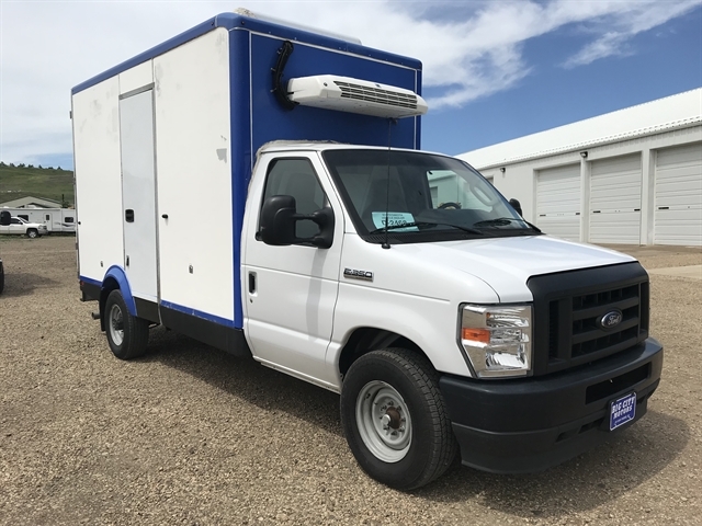 2023 Ford E-Series's photo
