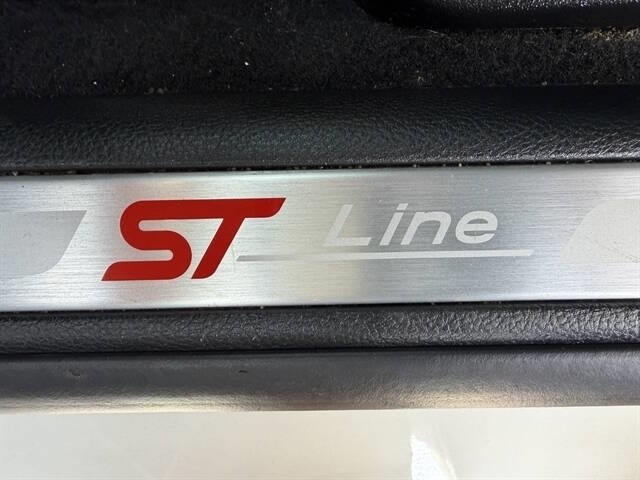 2024 Ford Edge ST-Line - Photo 17