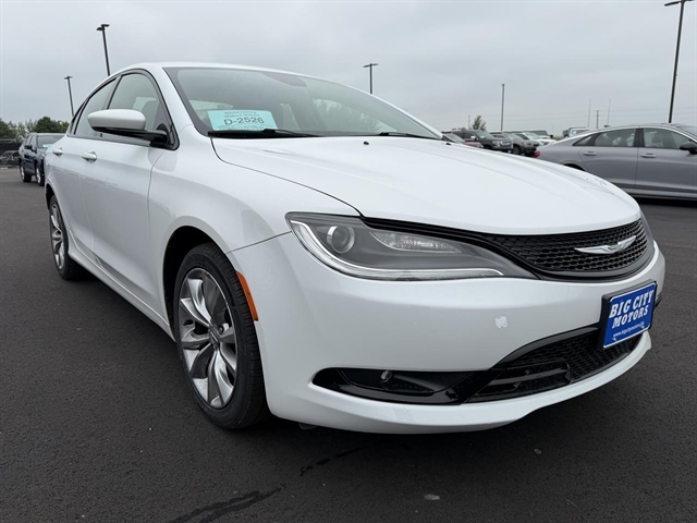 2015 Chrysler 200