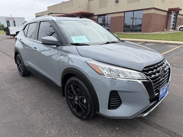 2021 Nissan Kicks 1.6 SV's photo