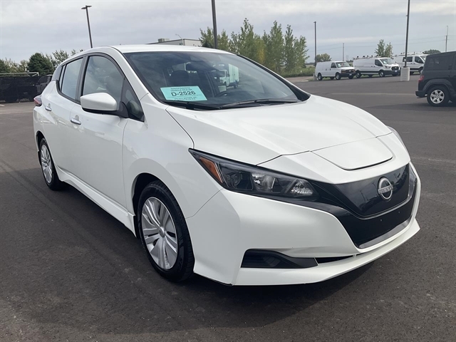 2025 Nissan LEAF