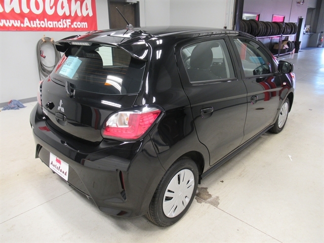 2024 Mitsubishi Mirage ES photo 6