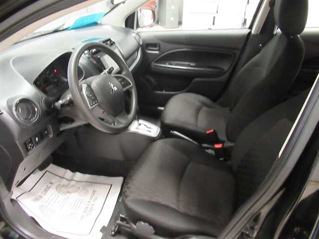 2024 Mitsubishi Mirage ES photo 12