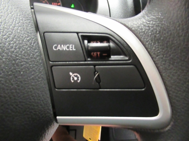 2024 Mitsubishi Mirage ES photo 16