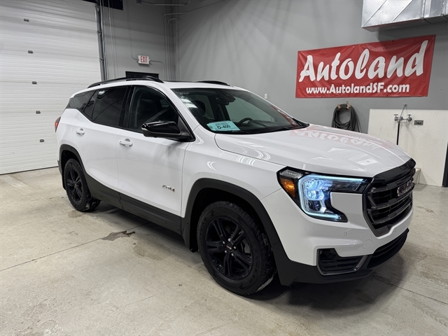 2022 GMC Terrain AT4's photo