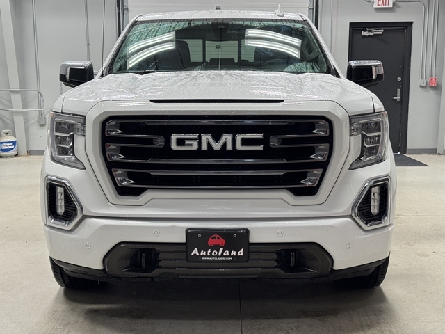 2019 GMC Sierra 4WD Crew Cab Short Box SLT's photo