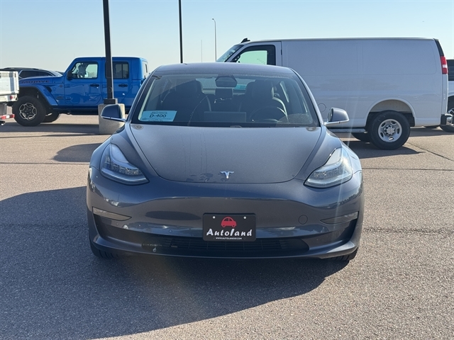2018 Tesla Model 3 Long Range Dual Motor - Photo 2
