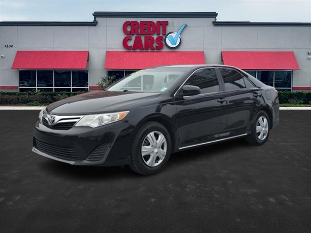 2013 TOYOTA CAMRY