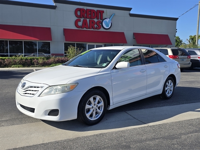 2011 TOYOTA CAMRY