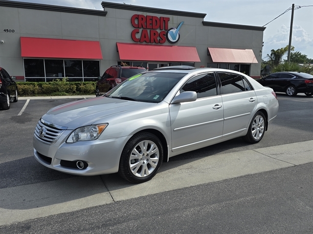 2010 TOYOTA AVALON