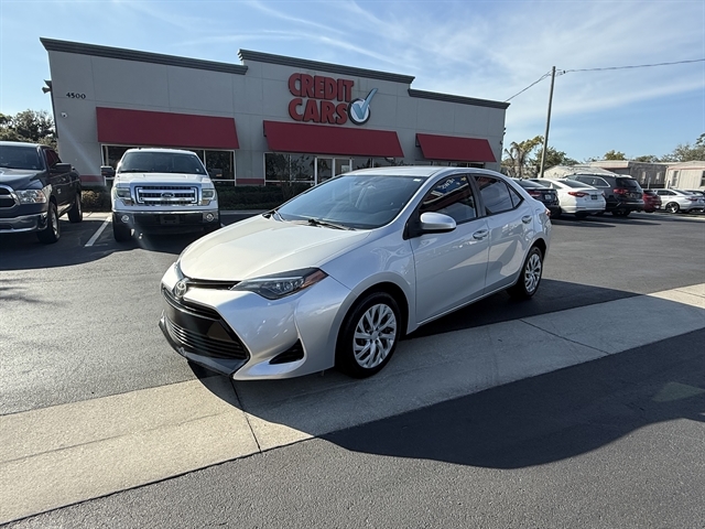 2017 TOYOTA COROLLA