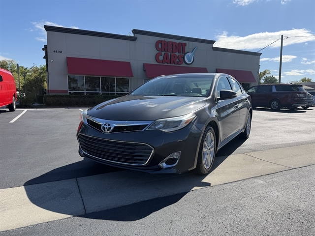 2015 Toyota Avalon XLE's photo