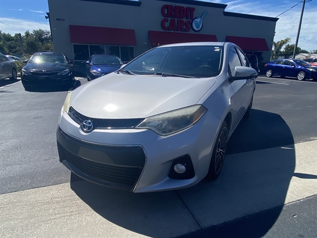 2016 TOYOTA COROLLA