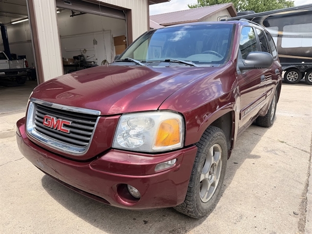 2004 GMC Envoy 4WD SLE's photo