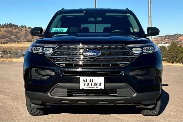 2022 Ford Explorer XLT photo 2