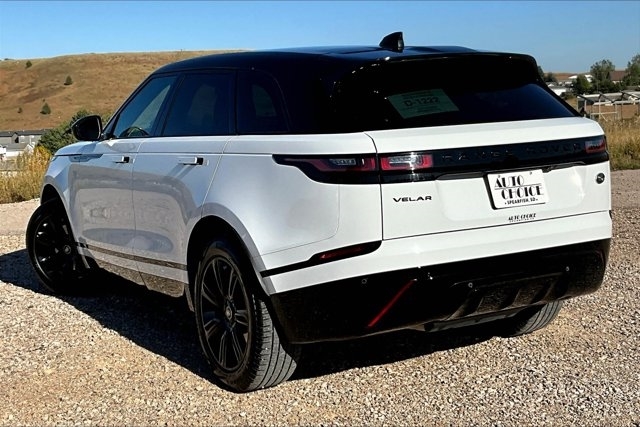 2023 Land Rover Range Rover Velar R-Dynamic S photo 4