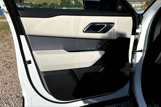 2023 Land Rover Range Rover Velar R-Dynamic S photo 20