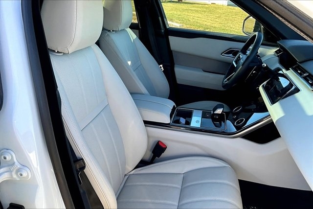 2023 Land Rover Range Rover Velar R-Dynamic S photo 28