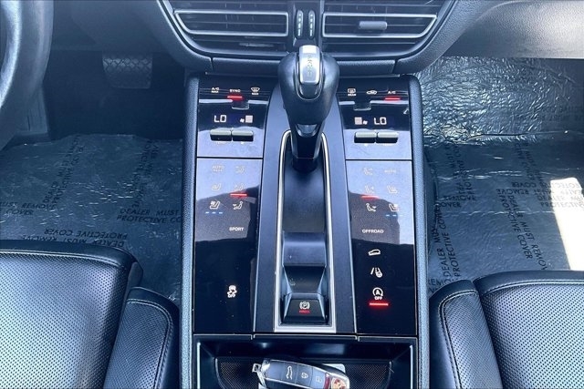 2024 Porsche Macan Base - Photo 16