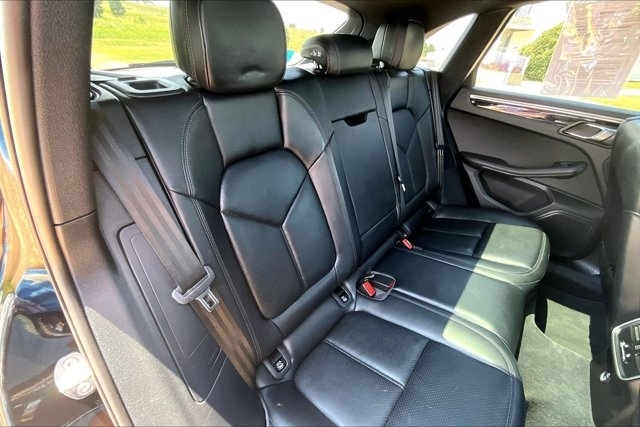 2024 Porsche Macan Base - Photo 25