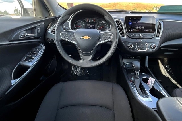 2024 Chevrolet Malibu 1LT photo 8