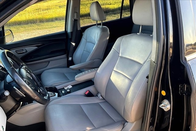 2017 Honda Pilot Touring photo 20
