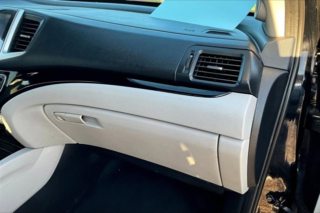 2017 Honda Pilot Touring photo 25
