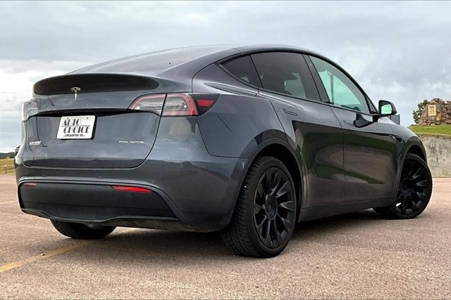 2021 Tesla Model Y Long Range photo 5
