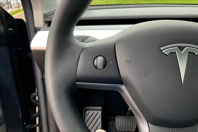 2021 Tesla Model Y Long Range photo 10